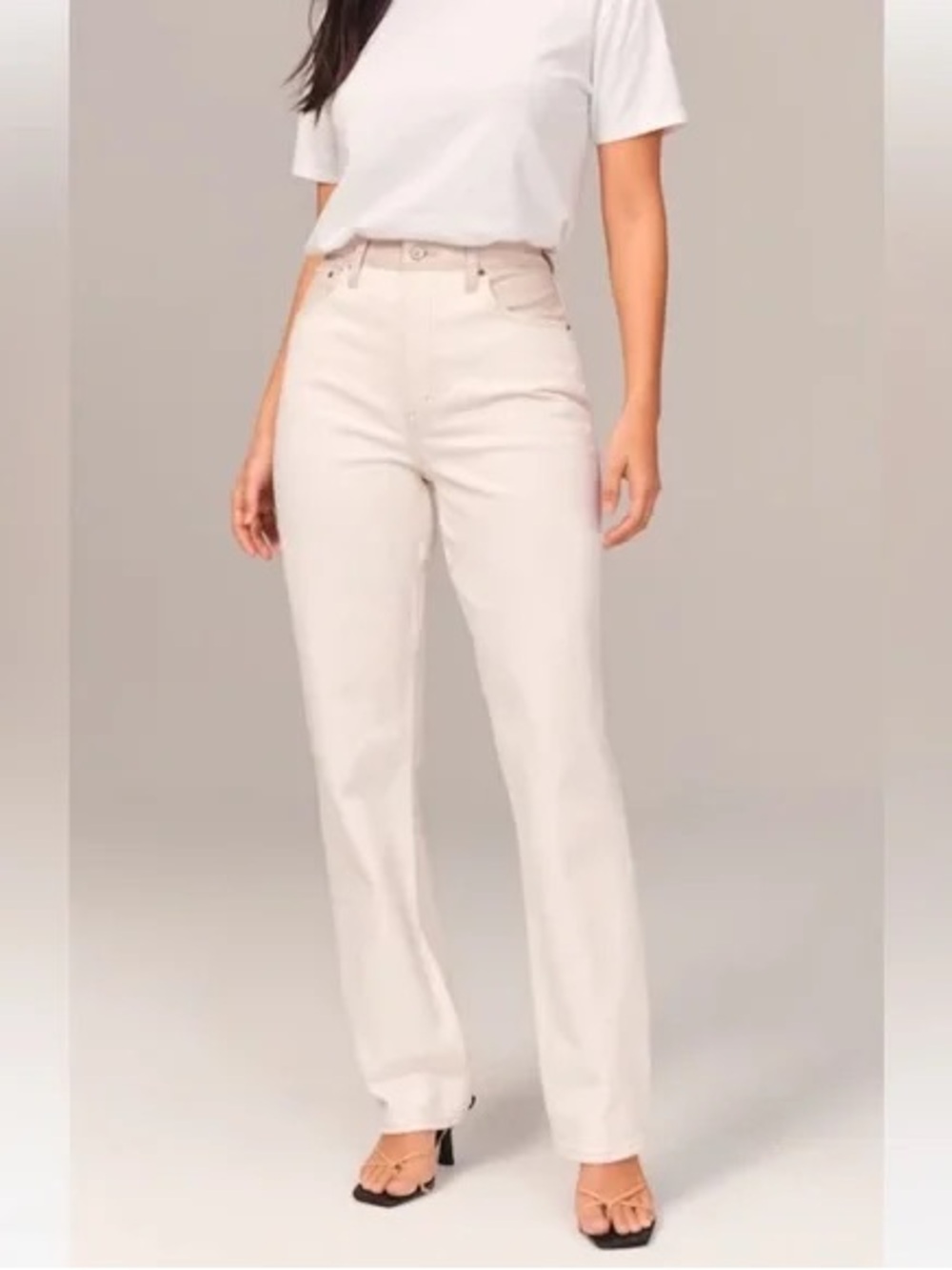 Abercrombie & Fitch Ultra High Rise 90s Straight Jeans in Off-White